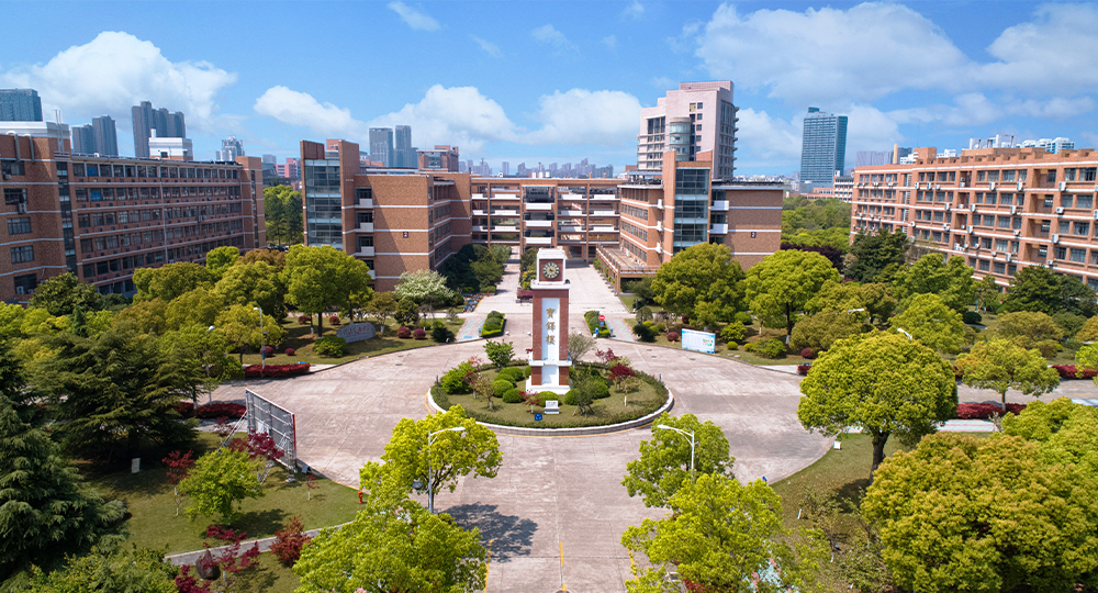 浙江理工大學(xué)：校名題寫(xiě) / ?；赵O(shè)計(jì)