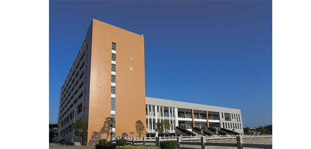 福建電力職業(yè)技術學院 - 最美大學
