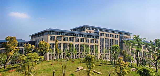 江西農(nóng)業(yè)大學南昌商學院 - 最美院校