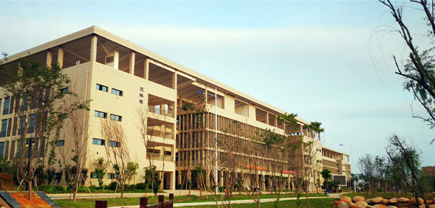 贛州職業(yè)技術(shù)學院 - 最美大學