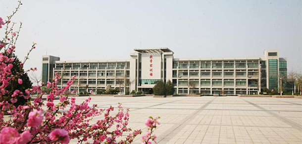 濟南工程職業(yè)技術(shù)學院 - 最美大學
