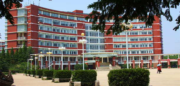 青島職業(yè)技術學院 - 最美大學