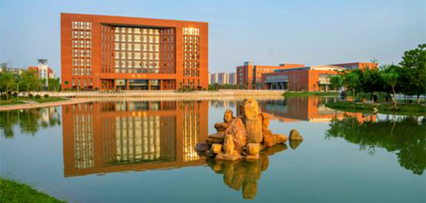 鄭州航空工業(yè)管理學院 - 最美大學