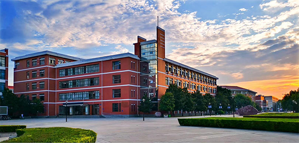 河南理工大學 - 最美大學