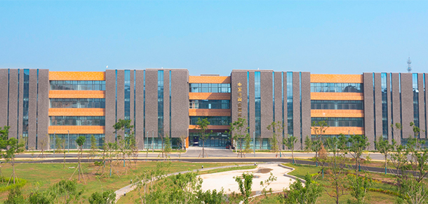 三門峽職業(yè)技術(shù)學(xué)院 - 最美大學(xué)
