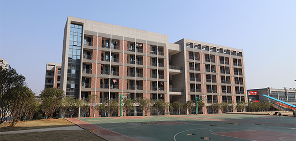 湖南汽車工程職業(yè)大學(xué) - 最美大學(xué)