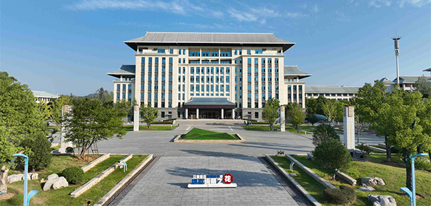湖北文理學院理工學院 - 最美大學