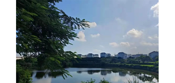 瓊臺師范學(xué)院