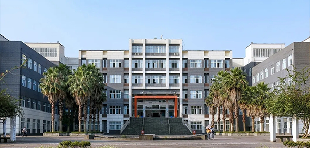 重慶城市科技學(xué)院 - 最美大學(xué)