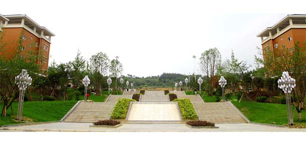 四川中醫(yī)藥高等?？茖W(xué)校 - 最美院校