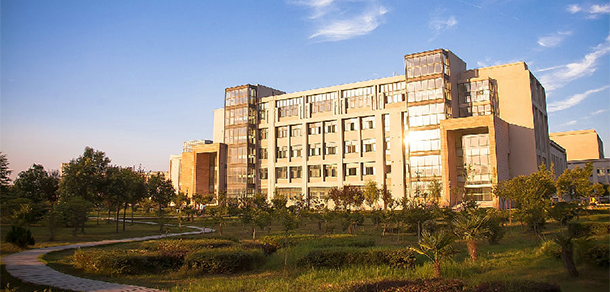 西安石油大學 - 最美大學