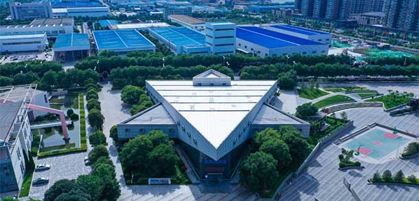 西安航空職業(yè)技術學院 - 最美院校