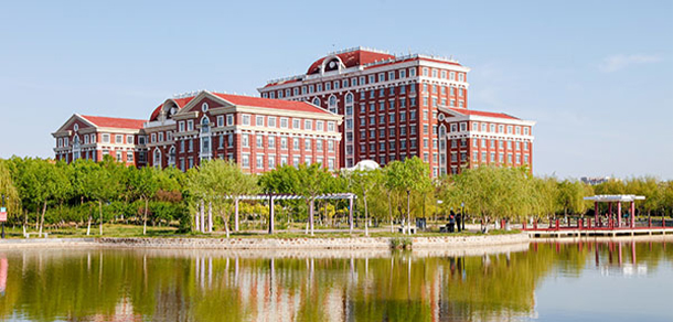 天津外國語大學 - 最美大學