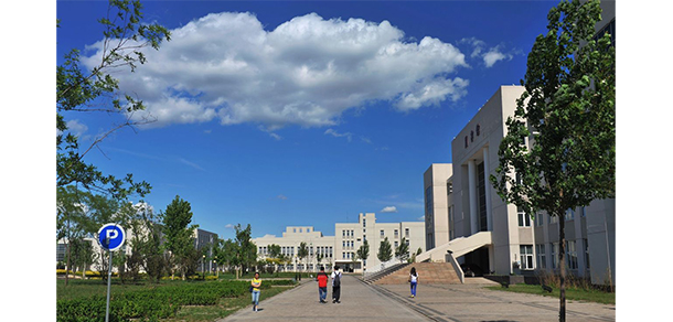 天津財經(jīng)大學珠江學院 - 最美大學