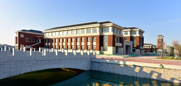 天津中醫(yī)藥大學 - 最美大學