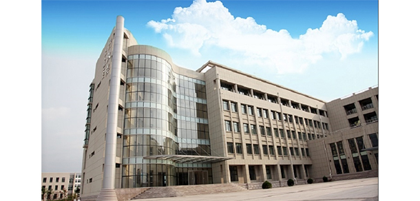內蒙古化工職業(yè)學院 - 最美大學