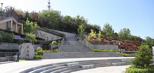 東北財經(jīng)大學 - 最美院校