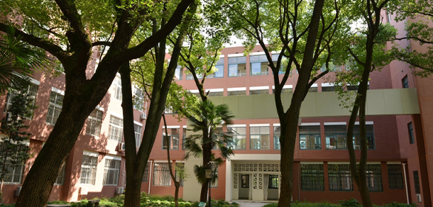 上?？茖W(xué)技術(shù)職業(yè)學(xué)院 - 最美大學(xué)